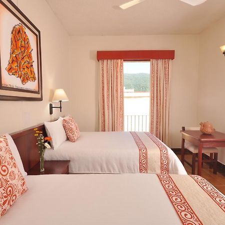 Mision Jalpan Hotel Exterior photo