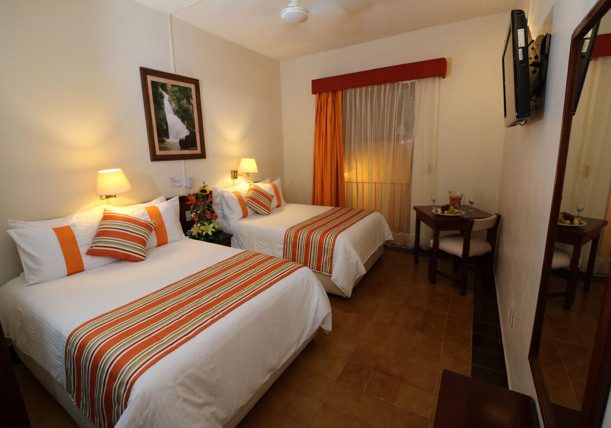Mision Jalpan Hotel Exterior photo